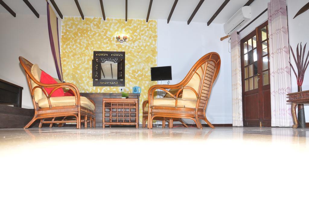 Solomon Beach Hotel マラウィラ エクステリア 写真