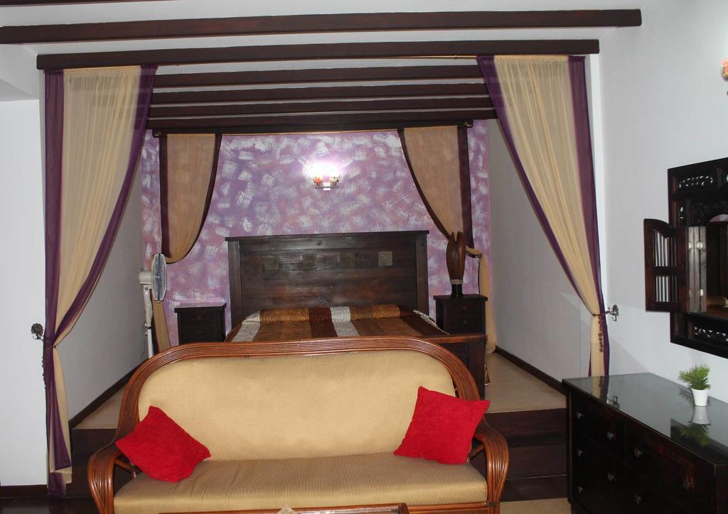 Solomon Beach Hotel マラウィラ エクステリア 写真